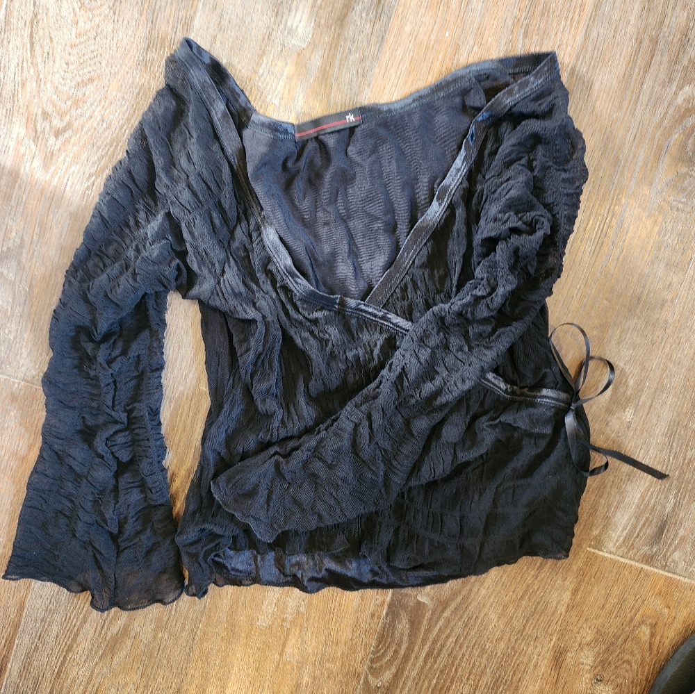 RK MESH FAUX WRAP KNIT TOP WITH FLARED SLEEVES IN SIZE SMALL, BLACK.